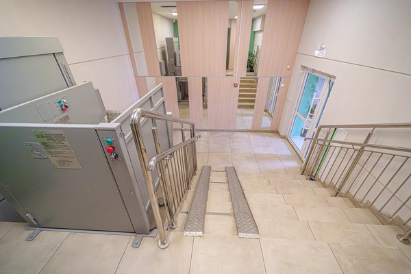 Продам двухкомнатную (2-комн.) квартиру, Кисловодская ул, 12, Пермь г