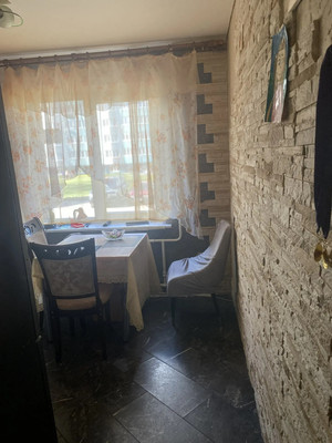 Продам трехкомнатную (3-комн.) квартиру, Генерала Толстикова ул, 19, Калининград г