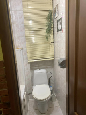 Продам трехкомнатную (3-комн.) квартиру, Генерала Толстикова ул, 19, Калининград г