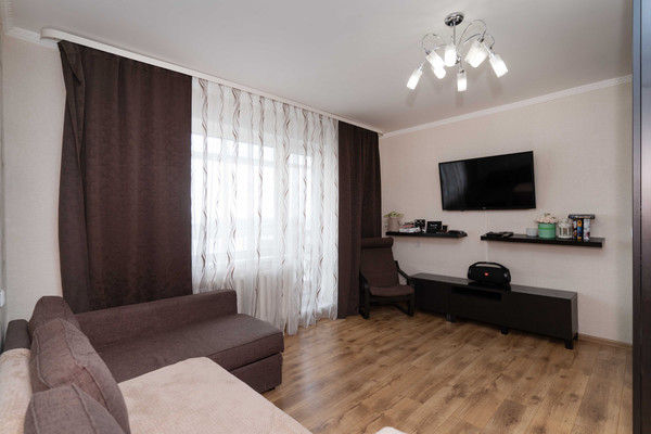 Продам однокомнатную (1-комн.) квартиру, Энгельса ул, 58, Ханты-Мансийск г