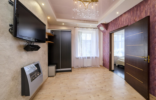 Продам трехкомнатную (3-комн.) квартиру, Центральная ул, 10А, Металлострой п