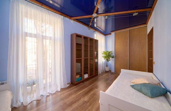 Продам трехкомнатную (3-комн.) квартиру, Центральная ул, 10А, Металлострой п