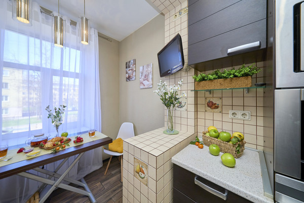 Продам трехкомнатную (3-комн.) квартиру, Центральная ул, 10А, Металлострой п