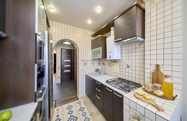 Продам трехкомнатную (3-комн.) квартиру, Центральная ул, 10А, Металлострой п