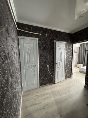 Продам двухкомнатную (2-комн.) квартиру, 1 мкр, 41, Кропоткин г