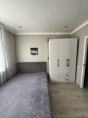 Продам двухкомнатную (2-комн.) квартиру, 1 мкр, 41, Кропоткин г