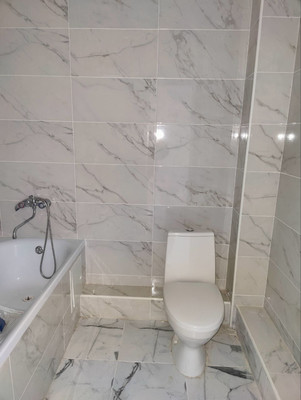 Продам двухкомнатную (2-комн.) квартиру, Западный Обход ул, 39/2к7, Краснодар г