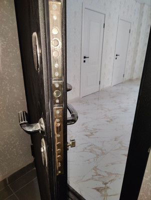 Продам двухкомнатную (2-комн.) квартиру, Западный Обход ул, 39/2к7, Краснодар г