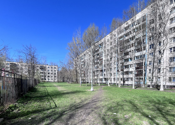 Сдам трехкомнатную (3-комн.) квартиру, Пролетарская ул, 60, Колпино г
