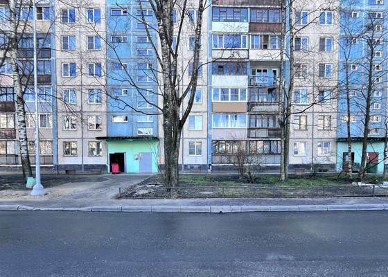 Сдам трехкомнатную (3-комн.) квартиру, Пролетарская ул, 60, Колпино г