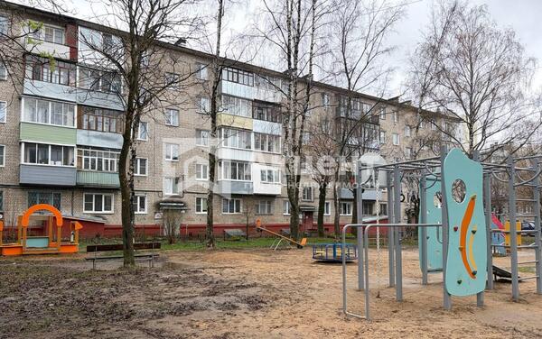 Продам двухкомнатную (2-комн.) квартиру, Колесанова ул, 7, Иваново г