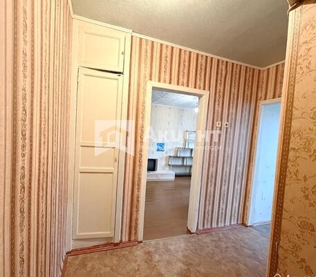 Продам двухкомнатную (2-комн.) квартиру, Колесанова ул, 7, Иваново г