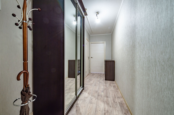 Продам однокомнатную (1-комн.) квартиру, Фёдора Абрамова ул, 4а, Парголово п