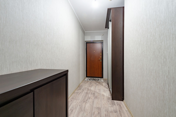 Продам однокомнатную (1-комн.) квартиру, Фёдора Абрамова ул, 4а, Парголово п