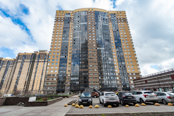 Продам однокомнатную (1-комн.) квартиру, Фёдора Абрамова ул, 4а, Парголово п