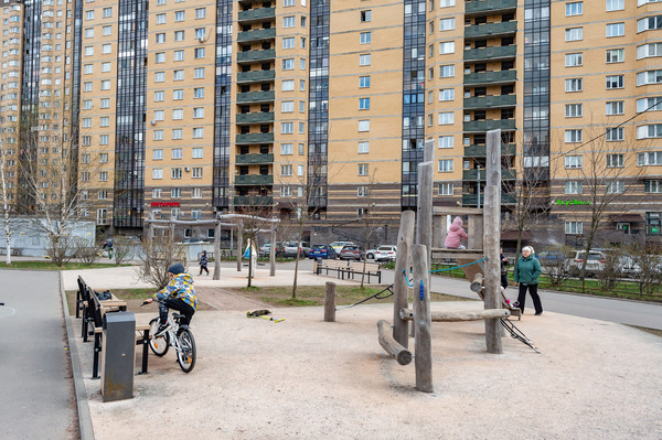 Продам однокомнатную (1-комн.) квартиру, Фёдора Абрамова ул, 4а, Парголово п