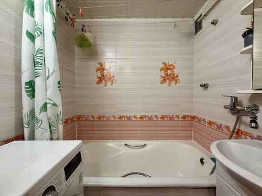 Продам двухкомнатную (2-комн.) квартиру, Чебышевская ул, 11, Петергоф г