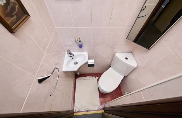 Продам трехкомнатную (3-комн.) квартиру, Центральная ул, 10А, Металлострой п