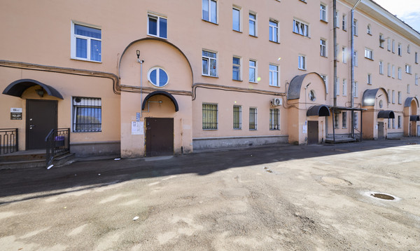 Продам трехкомнатную (3-комн.) квартиру, Центральная ул, 10А, Металлострой п