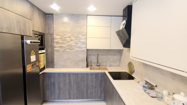 Продам трехкомнатную (3-комн.) квартиру, Кузнецкстроевский (Центральный р-н) пр-кт, 50, Новокузнецк г