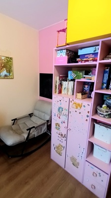 Продам трехкомнатную (3-комн.) квартиру, Кузнецкстроевский (Центральный р-н) пр-кт, 50, Новокузнецк г