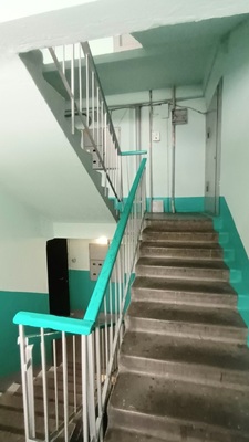 Продам трехкомнатную (3-комн.) квартиру, Кузнецкстроевский (Центральный р-н) пр-кт, 50, Новокузнецк г