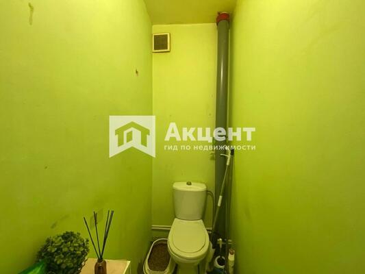 Продам трехкомнатную (3-комн.) квартиру, Героев пр-кт, 3, Просторный мкр