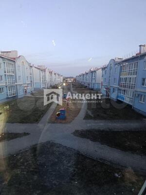 Продам трехкомнатную (3-комн.) квартиру, Героев пр-кт, 3, Просторный мкр