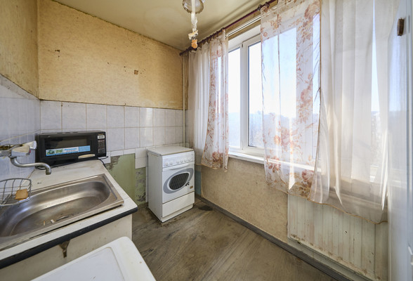 Продам трехкомнатную (3-комн.) квартиру, Шотмана ул, 4И, Санкт-Петербург г