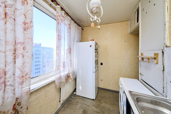 Продам трехкомнатную (3-комн.) квартиру, Шотмана ул, 4И, Санкт-Петербург г