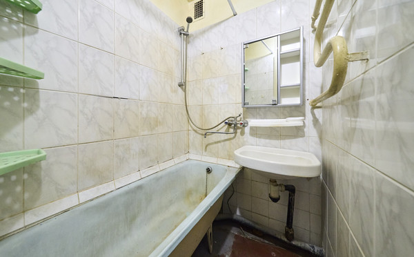 Продам трехкомнатную (3-комн.) квартиру, Шотмана ул, 4И, Санкт-Петербург г