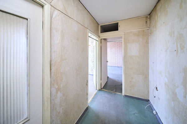 Продам трехкомнатную (3-комн.) квартиру, Шотмана ул, 4И, Санкт-Петербург г