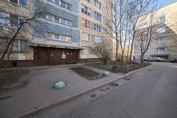 Продам трехкомнатную (3-комн.) квартиру, Шотмана ул, 4И, Санкт-Петербург г