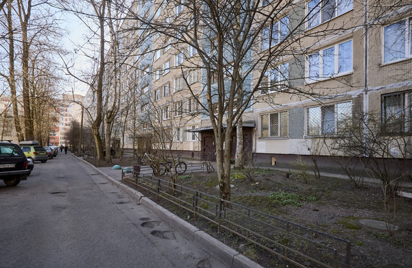 Продам трехкомнатную (3-комн.) квартиру, Шотмана ул, 4И, Санкт-Петербург г