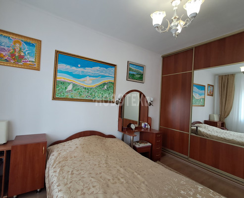 Продам двухкомнатную (2-комн.) квартиру, Кириченко ул, 11А, Горячий Ключ г