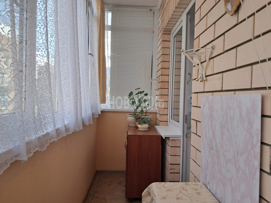 Продам двухкомнатную (2-комн.) квартиру, Кириченко ул, 11А, Горячий Ключ г