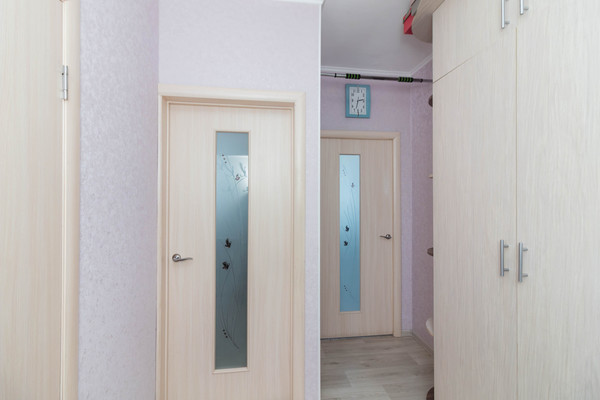 Продам однокомнатную (1-комн.) квартиру, Светлая ул, 67, Ханты-Мансийск г