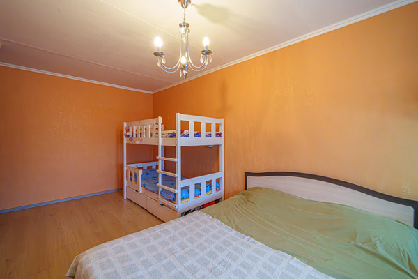 Продам двухкомнатную (2-комн.) квартиру, Химградская ул, 51, Пермь г