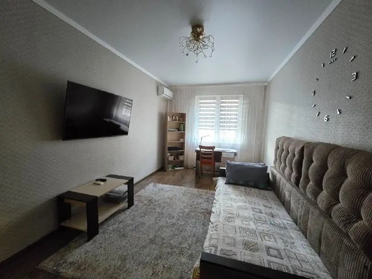 Продам двухкомнатную (2-комн.) квартиру, Парковая ул, 64к4, Анапа г