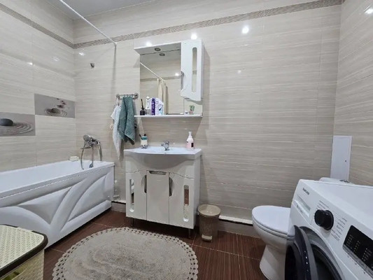 Продам двухкомнатную (2-комн.) квартиру, Парковая ул, 64к4, Анапа г