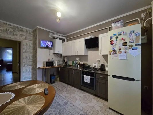 Продам двухкомнатную (2-комн.) квартиру, Парковая ул, 64к4, Анапа г