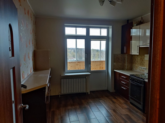 Продам трехкомнатную (3-комн.) квартиру, Бусалова ул, 17, Яхрома г