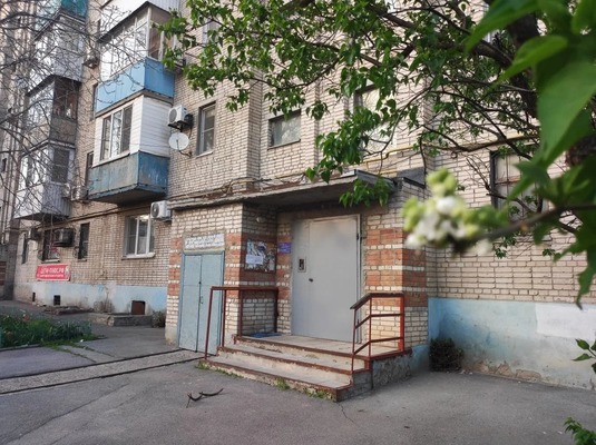 Продам двухкомнатную (2-комн.) квартиру, 16-я линия ул, 21/32, Ростов-на-Дону г