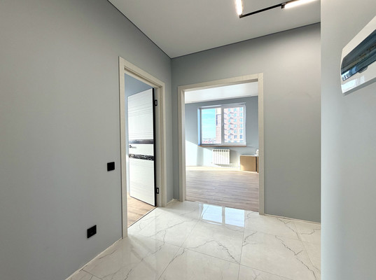 Продам двухкомнатную (2-комн.) квартиру, Декабристов пл, 7, Астрахань г