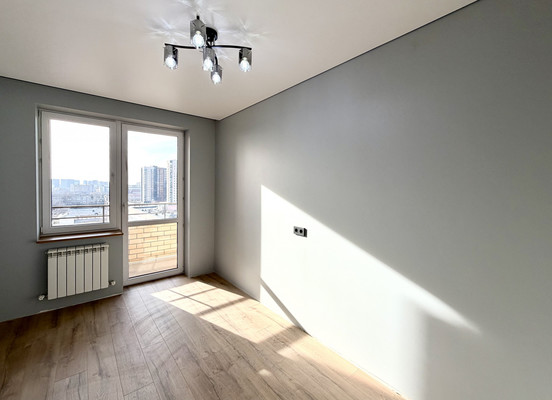 Продам двухкомнатную (2-комн.) квартиру, Декабристов пл, 7, Астрахань г