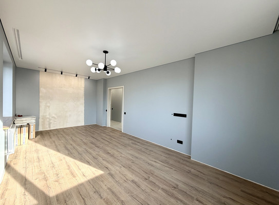 Продам двухкомнатную (2-комн.) квартиру, Декабристов пл, 7, Астрахань г