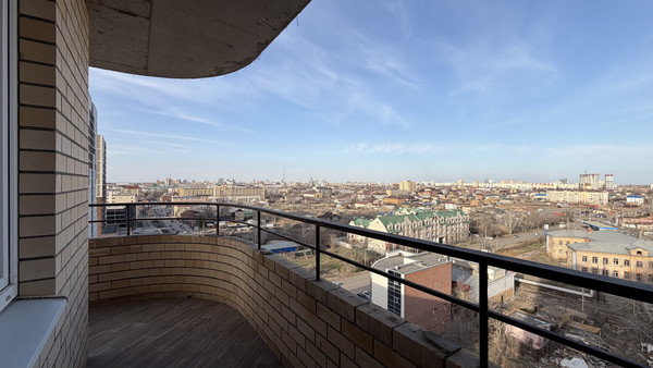 Продам двухкомнатную (2-комн.) квартиру, Декабристов пл, 7, Астрахань г