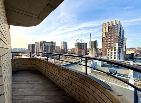 Продам двухкомнатную (2-комн.) квартиру, Декабристов пл, 7, Астрахань г