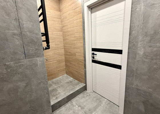 Продам двухкомнатную (2-комн.) квартиру, Декабристов пл, 7, Астрахань г