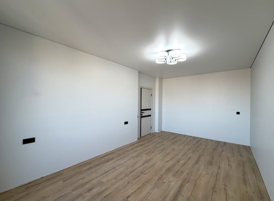 Продам двухкомнатную (2-комн.) квартиру, Декабристов пл, 7, Астрахань г